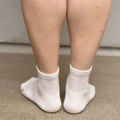 Non-fluffing Bamboo Cushion Foot 1/4 Crew Sport Socks - Seamless